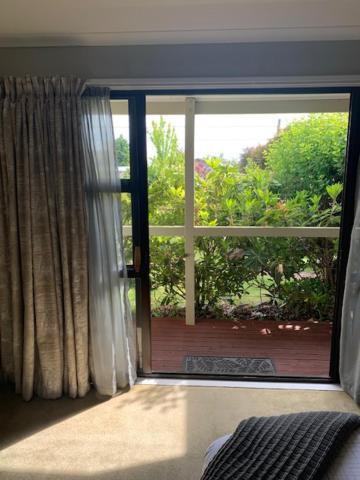 Twizel Central Studio Accommodation ภายนอก รูปภาพ